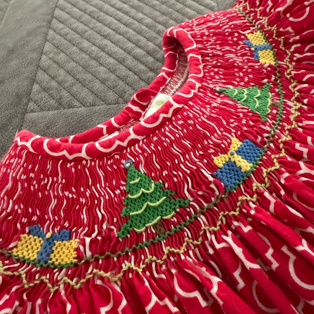 Smocked Christmas Dress size 5 Be Mine. Great condition.